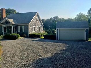 599 Old Stage Rd, Centerville, MA 02632