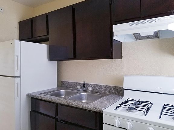 2nd image of 4365 S 4th St APT 142