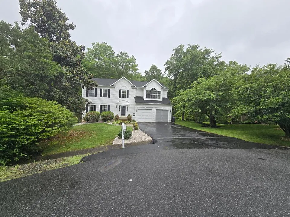 42 Charleston Ct