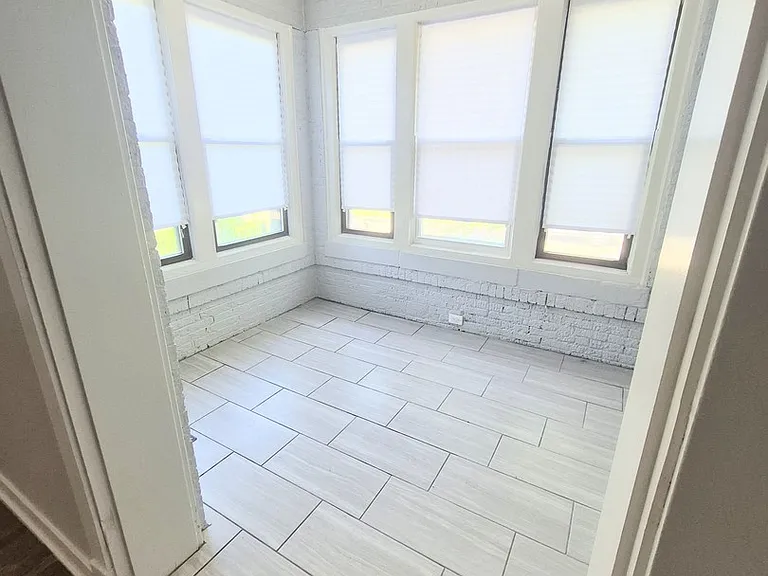 6210 S Eberhart Ave #1N — Photo 14