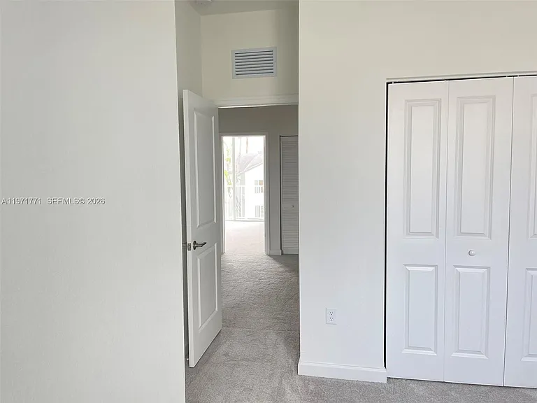 1427 SE 7th Ter #1427 — Photo 25