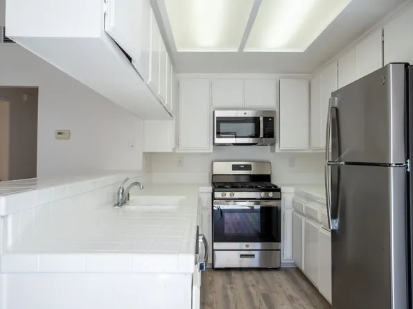 44667 San Pablo Ave, 44667 San Pablo Ave APT 4, Palm Desert, CA 92260