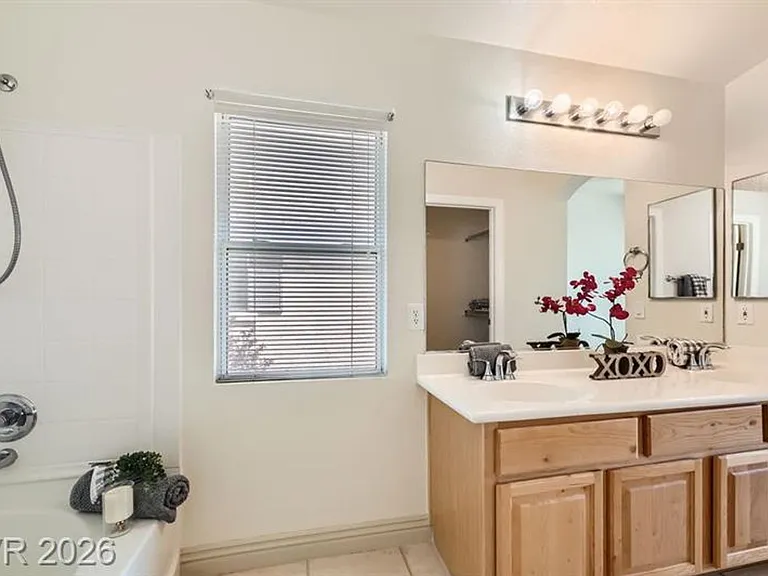 6713 Lookout Lodge Ln — Photo 32