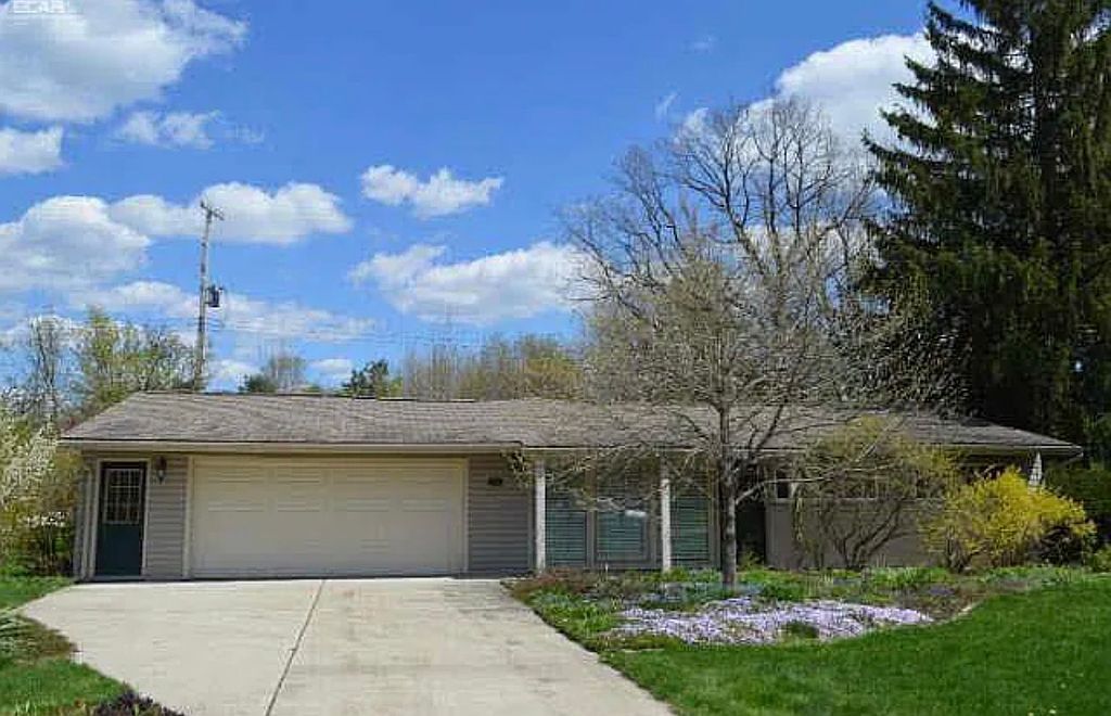 6391 Samson Dr - Property Image