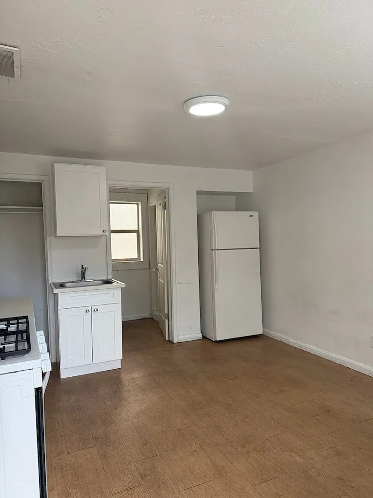 282 Springville (12-22) — Photo 3