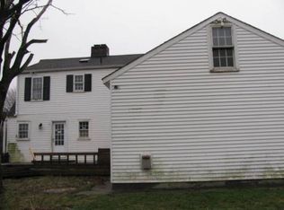 1106 E Warren St, Bucyrus, OH
