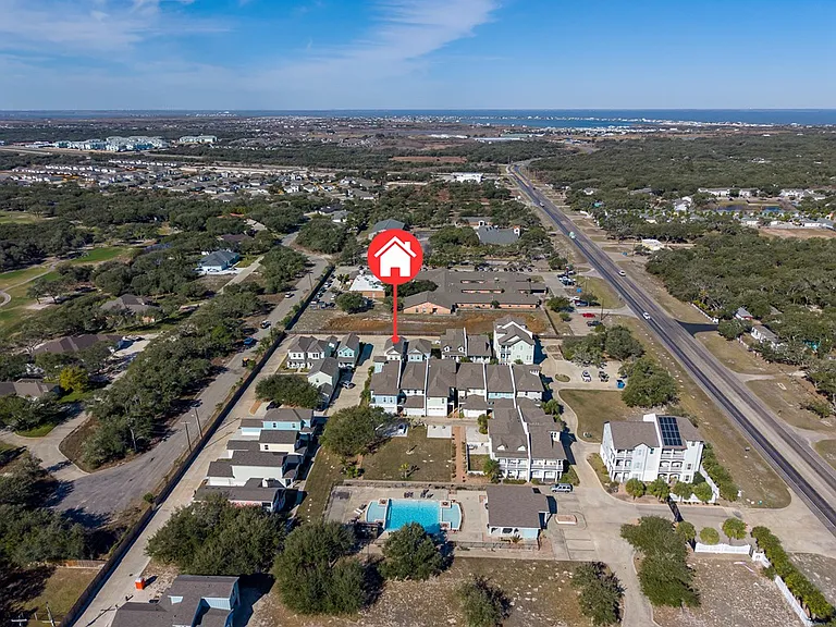 124 Lavaca Cir — Photo 43