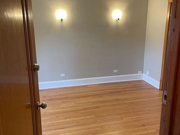 4th image of 3344 N Monticello Ave APT 1