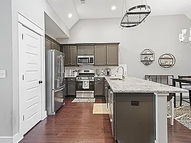 3859 Grants Ln — Photo 6