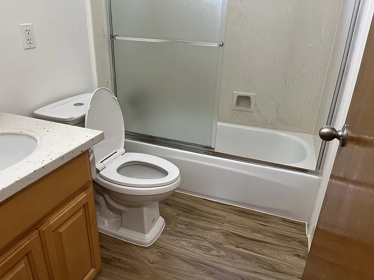 15991 Mateo St #7 — Photo 11