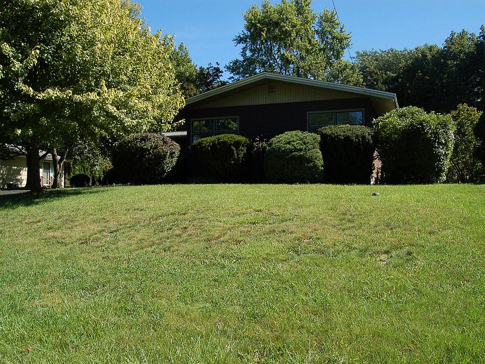 1st image of 110 Windham Dr