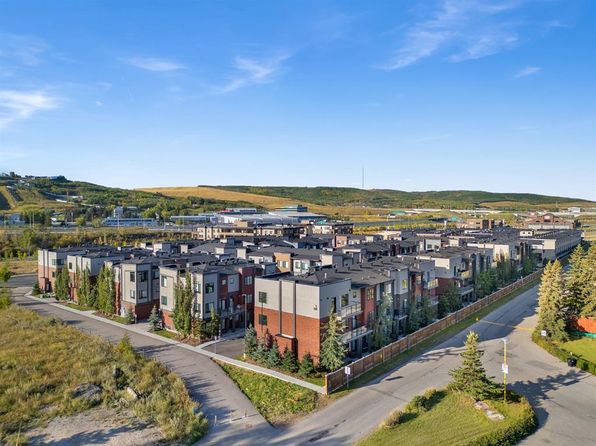 Additional property image - 616 N Greenbriar Cmn NW, Calgary, AB T3B 6J3