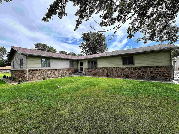 1877 N Stuart Rd, Monticello, IN 47960