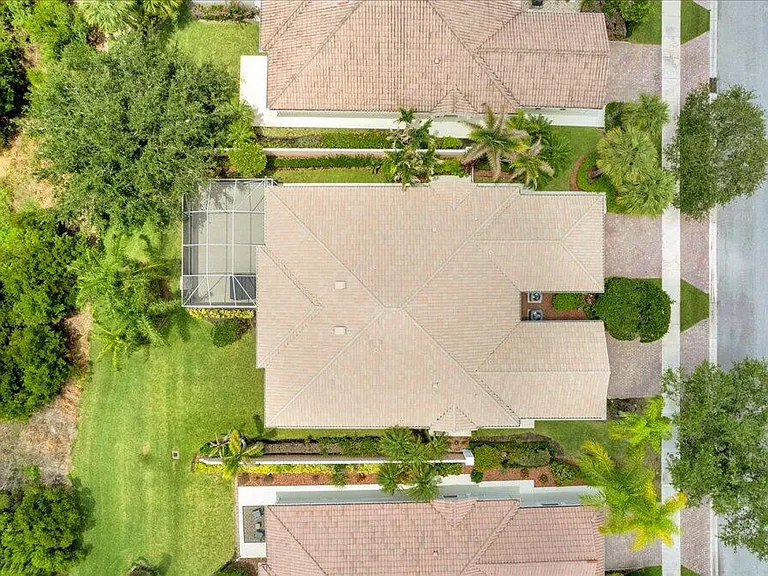 10882 SW Dardanelle Dr — Photo 48