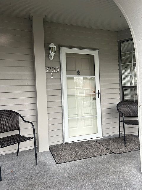 Another view of porch