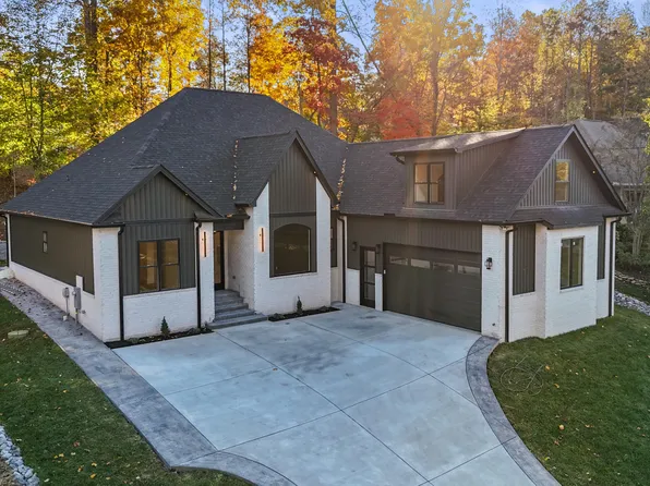 176 Saligugi Way, Loudon, TN 37774