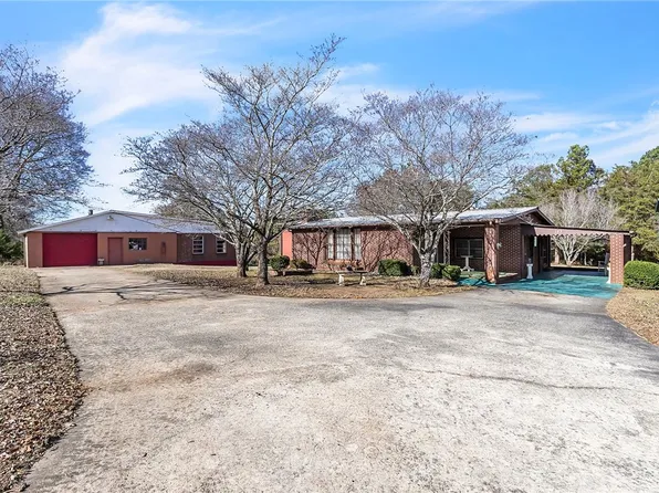 123 Martin Cir, Central, SC 29630