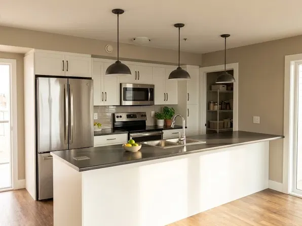 100 Roselin Ct, Moncton, NB E1A 0Z1