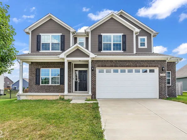 2239 Summer Shore Dr, Greenwood, IN 46143