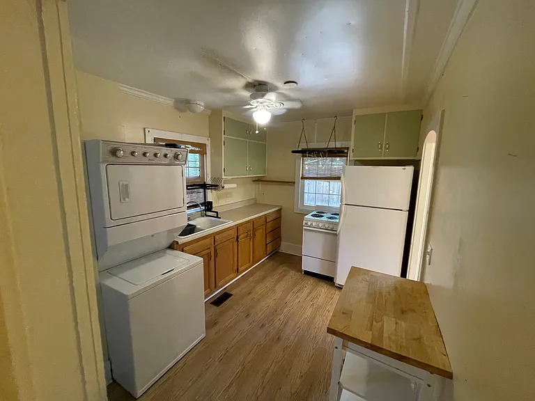 136 1/2 Cheyenne Blvd — Photo 16