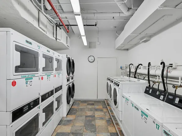 24 Fifth Avenue image 10 of 15