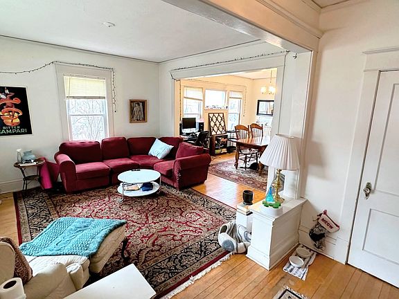 2nd image of 90 Malcolm Ave SE APT 1