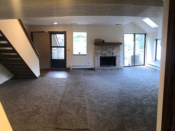 5th image of 644 Meredith Ln