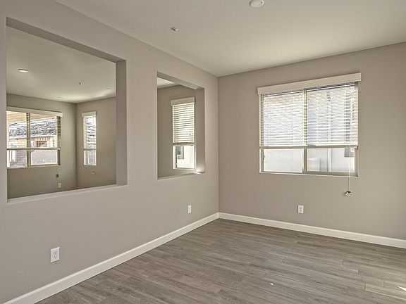 3rd image of 13363 W Blackstone Ln