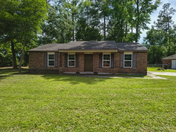 1852 Engle Rd, Augusta, GA 30906