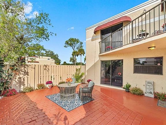 4th image of 3650 Village Dr Unit C