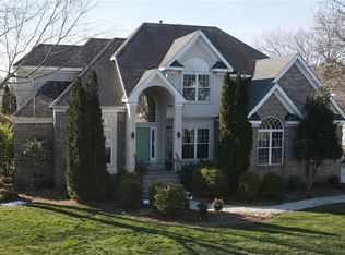 2516 Sanderson Ln, Virginia Beach, VA 23456