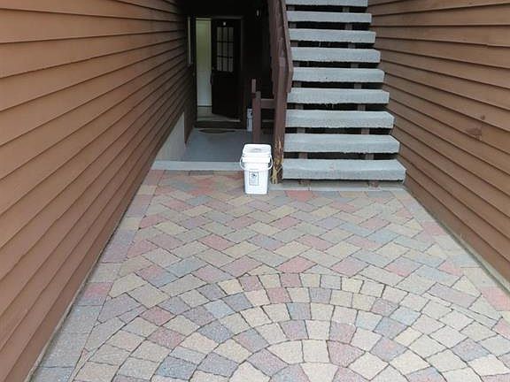 3rd image of 11 Summit Ct #403