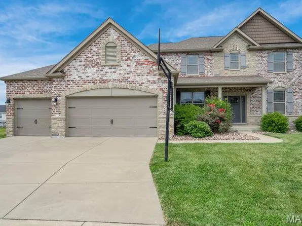 44 Chessington Ct, Lake Saint Louis, MO 63367