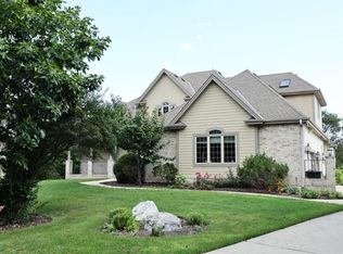 12522 Blue Stem Trl, Caledonia, WI 53108