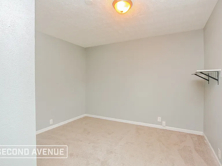 3636 N Dearborn St — Photo 18