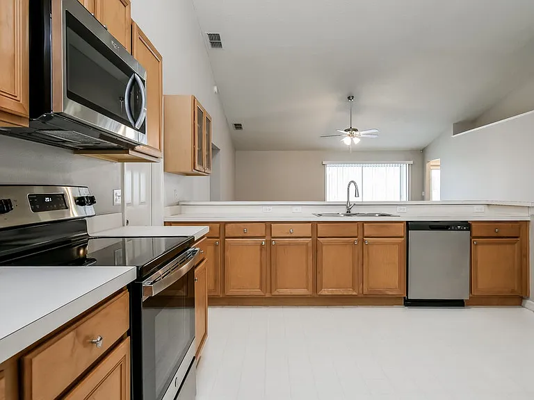 11711 Sir Winston Way — Photo 7