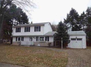 21 Charles Pl, Old Tappan, NJ 07675