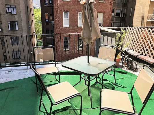 Rented by Joe Gotham LTD | media 10