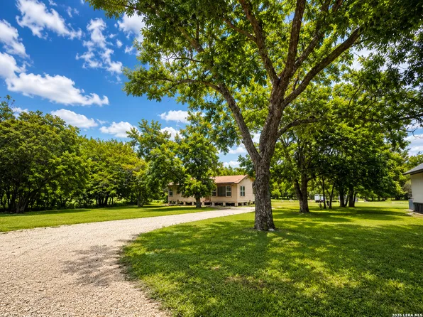 1201 Avenue J LOT 1, Hondo, TX 78861