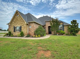 1296 Meadow View Dr, Choctaw, OK 73020