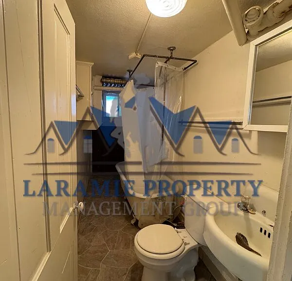 500 E Garfield St #6 — Photo 7