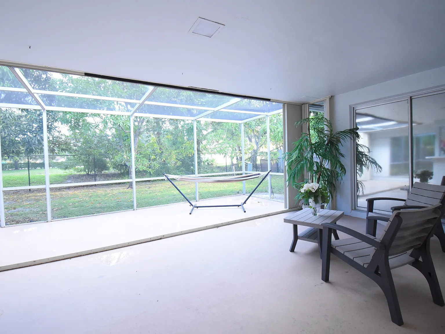 3 bed, 2.0 bath, 1628 sqft, $3,750 — Photo 3