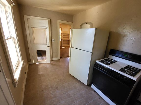5th image of 510 N Jackson St