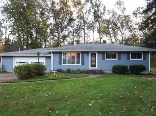 1476 Driftwood Ln, Macedonia, OH 44056