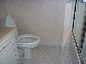 4th image of 205 Grantham Cir #A