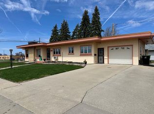 540 W Lincoln St, Waupun, WI 53963