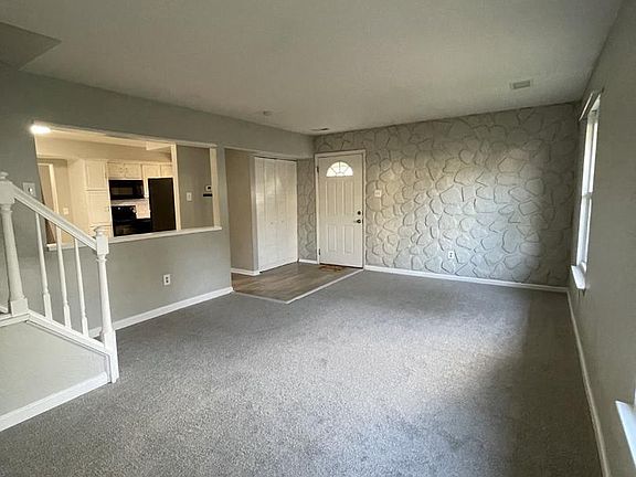 3rd image of 56 Braithwaite Ln