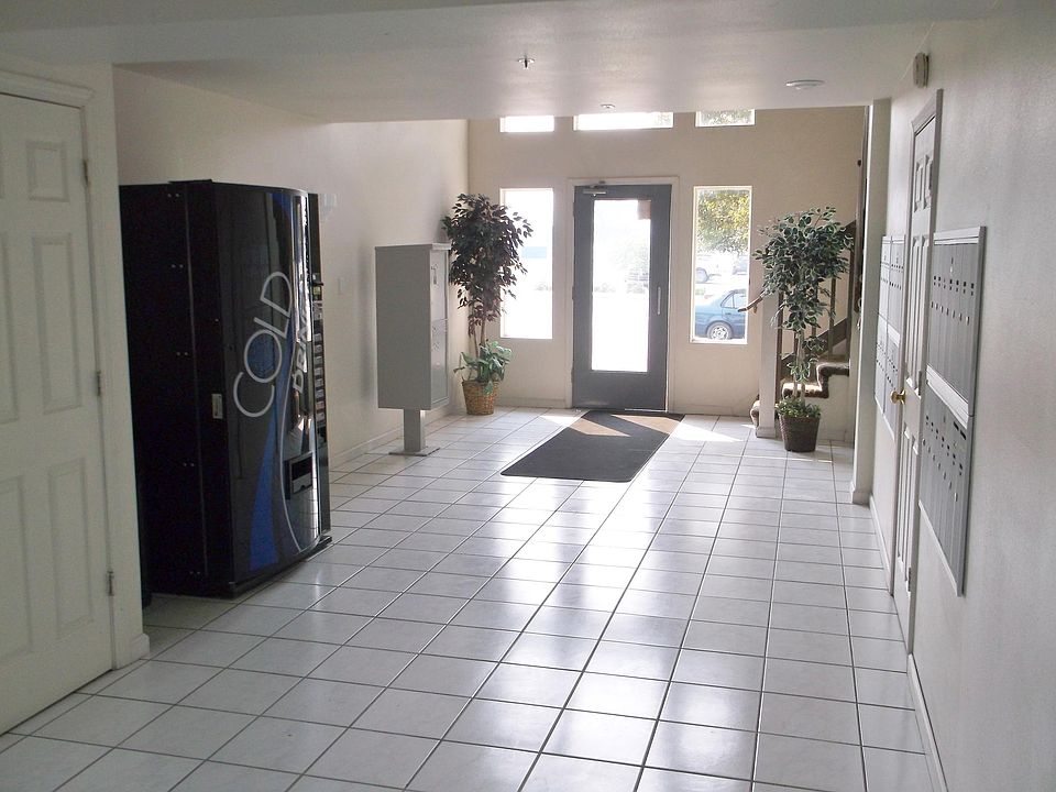 2nd image of 672 S Wynne St APT 3