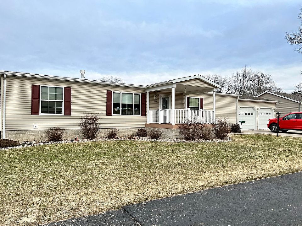 1st image of 215 Kenneally Blvd #215