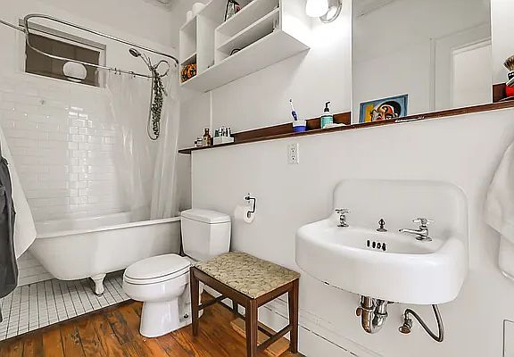 5th image of 130 Summit St